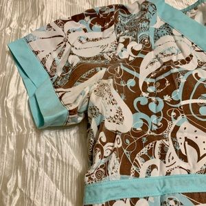 Peaches scrub top